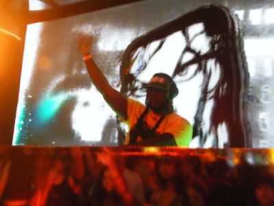 Dazegod performing at Club Contact