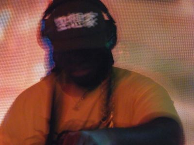 Dazegod performing at Club Contact