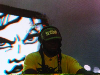 Dazegod performing at Club Contact