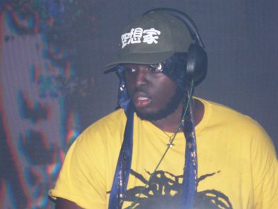 Dazegod performing at Club Contact