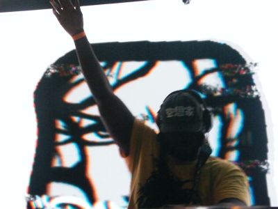 Dazegod performing at Club Contact