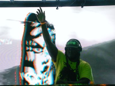 Dazegod performing at Club Contact